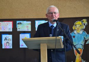 Pan Jan Rycek wiceprezes Związku Polskich Spadochroniarzy