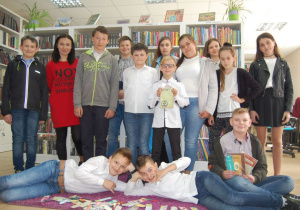 Uczniowie klasy 6a z wizytą w bibliotece