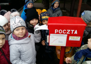 Grupa Biedronki wrzuca list