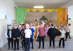 Przedstawienie teatralne "Idzie Wiosna"