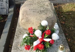 Nagrobek Michała Karaszewskiego