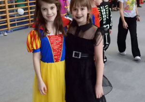 Zabawa karnawałowa klas I - IV