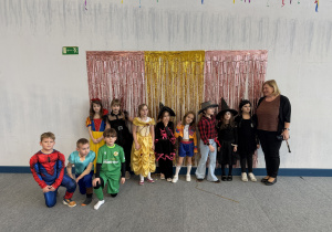 Zabawa karnawałowa klas I - IV