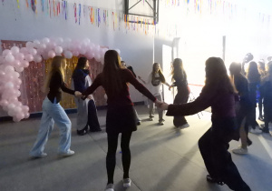 Zabawa karnawałowa klas V - VIII